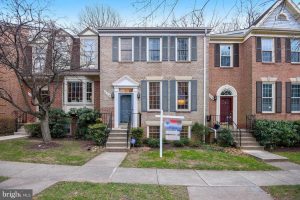 6004 Loganwood Dr